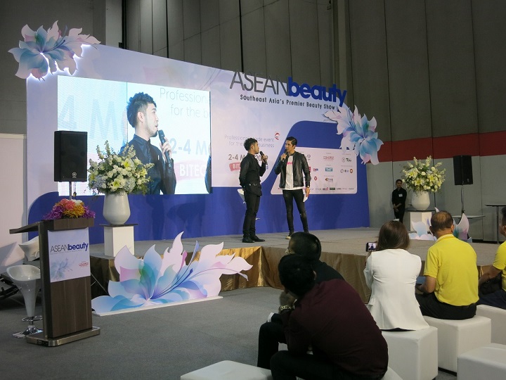 ASEANbeauty-demonstration-zone